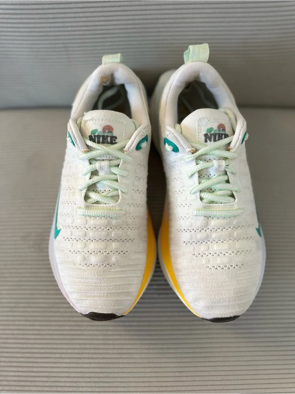 Nike Women's ReactX Infinity Run 4  'White Vapor Green' size 8
